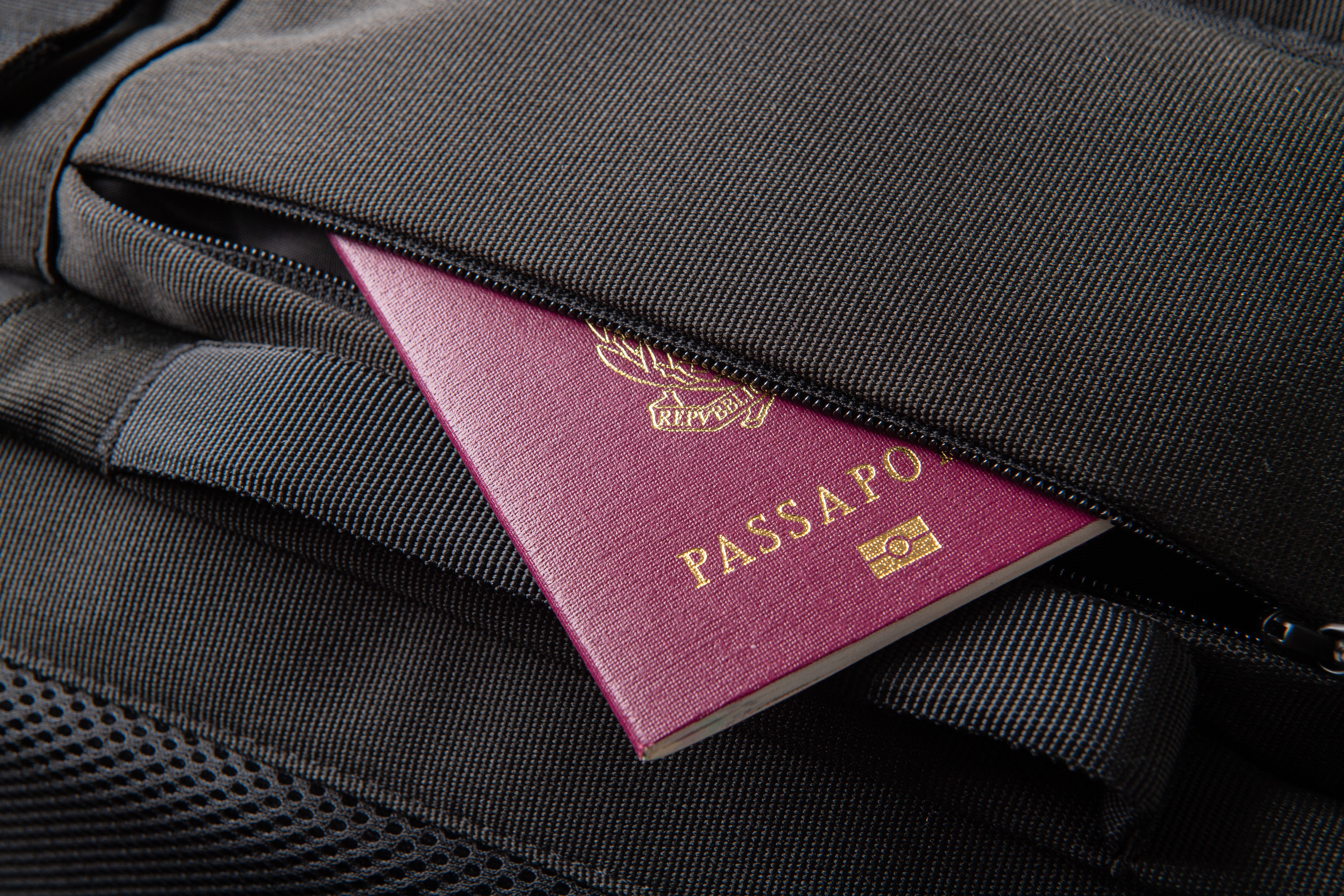 Mochila Traveler Carbon Black